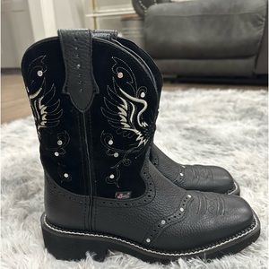 Justin Gypsy Boots MANDRA 8" WESTERN BOOT. NWOT. Never worn. Size 8.